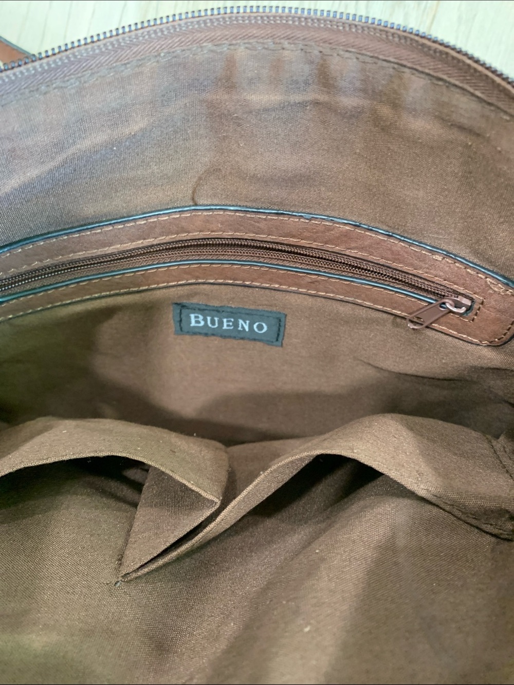 Bueno Brown Ladies Large Ladies Handbag 11 1/2”x13 1/2” - Picture 5 of 5